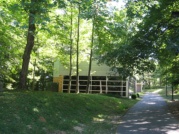 150922_IN Perry Cannelton Eagles Bluff Park Welcome Center Overlook welcome center 600 8 high