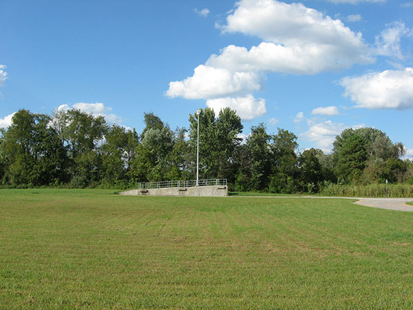 241 OH Meigs Racine Karr Ohio River Boating Access handicap ramp 600 8 high