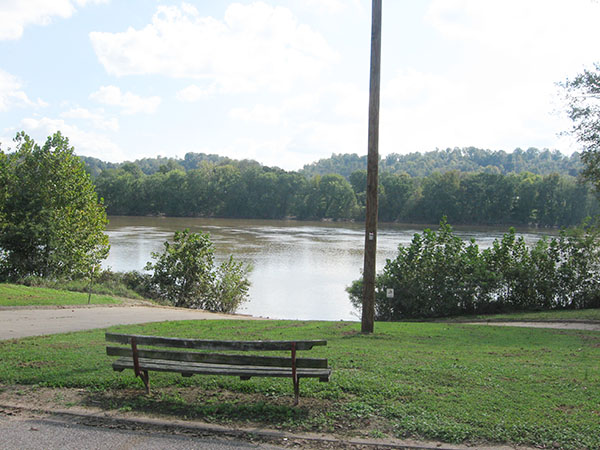 246 OH Meigs Syracuse town park bench facing river 600 8 high